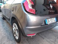 Usata Renault Twingo SE 65 CV (47 kW) 2022 Grigio Utilitaria