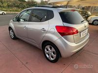 Usata Kia Venga 90 CV (66 kW) 2015 Grigio Utilitaria
