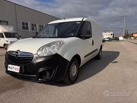 Usata Opel Combo 120 CV (88 kW) 2016 Bianco Monovolume