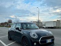 Begagnad Mini Cooper D 116 HK (85 kW) 2019 Svart Halvkombi