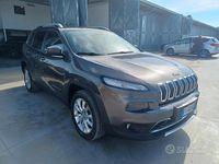 Usata Jeep Cherokee Limited 140 CV (102 kW) 2014 Grigio SUV