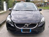 Usata Volvo V40 Kinetic 120 CV (88 kW) 2017 Nero Berlina