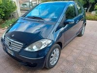 Usata Mercedes 180 2007 Blu Berlina