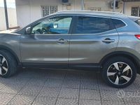 Usata Nissan Qashqai N-Connecta 115 CV (84 kW) 2017 Grigio SUV