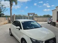Usata Audi A1 Ambition 105 CV (77 kW) 2011 Bianco Utilitaria