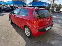 Usata Fiat Punto Evo 69 CV (50 kW) 2012 Rosso Utilitaria