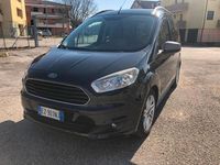 Usata Ford Tourneo Courier Titanium 95 CV (69 kW) 2015 Nero Monovolume