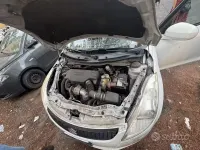 Usata Suzuki Swift 75 CV (55 kW) 2012 Bianco Utilitaria