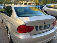 Usata BMW 318 143 CV (105 kW) 2009 Grigio Berlina