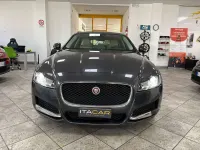 Usata Jaguar XF Sportbrake Prestige 179 CV (131 kW) 2020 Bronzo Station wagon