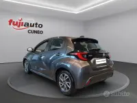 Usata Toyota Yaris Hybrid Trend 116 CV (85 kW) 2022 Dark grey met Utilitaria