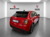 Usata Fiat 600 La Prima 101 CV (74 kW) 2025 Rosso SUV
