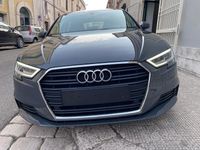 Usata Audi A3 S-Line 116 CV (85 kW) 2019 Grigio Berlina
