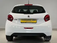 Usata Peugeot 208 Allure 110 CV (80 kW) 2018 Bianco Utilitaria