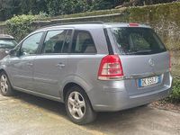Usata Opel Zafira 2007 Grigio Monovolume