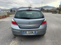 Usata Opel Astra Cosmo 101 CV (74 kW) 2006 Blu Berlina