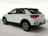 Usata VW T-Roc Style 110 CV (80 kW) 2023 Pure white nero SUV