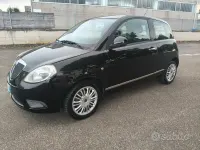 Usata Lancia Ypsilon 69 CV (50 kW) 2011 Nero Utilitaria