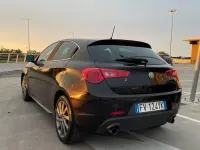 Usata Alfa Romeo Giulietta 140 CV (102 kW) 2012 Nero Utilitaria