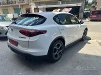 Usata Alfa Romeo Stelvio Sprint 190 CV (139 kW) 2020 Bianco SUV