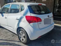Usata Kia Venga Active 90 CV (66 kW) 2016 Bianco Utilitaria