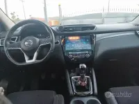 Usata Nissan Qashqai N-Connecta 131 CV (96 kW) 2018 Bianco SUV