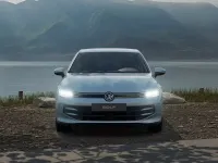 Nuova VW Golf VIII Edition 116 CV (85 kW) 2026 Crystal ice blue metallizzato Berlina