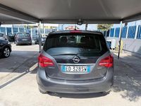 Usata Opel Meriva Cosmo 75 CV (55 kW) 2011 Grigio Monovolume