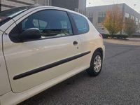 Usata Peugeot 206+ 68 CV (50 kW) 2010 Bianco Utilitaria