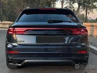 Usata Audi Q8 Sport 286 CV (210 kW) 2022 Blu SUV