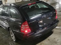 Usata Mercedes C220 150 CV (110 kW) 2007 Blu Station wagon