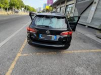 Usata Opel Astra 110 CV (80 kW) 2016 Nero Station wagon