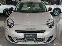 Usata Fiat 600 La Prima 110 CV (80 kW) 2025 Beige SUV
