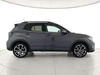 Usata VW T-Cross R-line 116 CV (85 kW) 2025 Grigio SUV