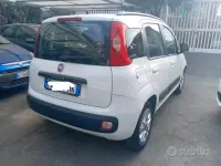Usata Fiat Panda Lounge 69 CV (50 kW) 2017 Bianco Utilitaria