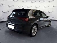 Käytetty VW Golf VIII Life 116 HP (85 kW) 2025 Harmaa Viistoperä