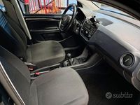 Usata VW up! Move 65 CV (47 kW) 2022 Nero Utilitaria