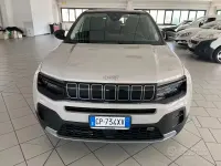 Usata Jeep Avenger Altitude 101 CV (74 kW) 2023 Beige SUV