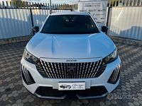 Usata Peugeot 2008 Allure 101 CV (74 kW) 2025 Bianco SUV