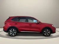 Nuova MG ZS Luxury 197 CV (144 kW) 2026 Rosso / metallizzato SUV