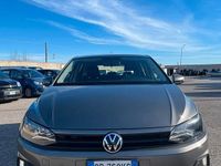 Usata VW Polo Highline 89 CV (65 kW) 2021 Grigio Berlina