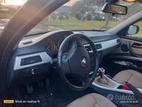 Usata BMW 318 143 CV (105 kW) 2009 Nero Station wagon