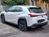 usata Lexus UX ybrid 4 wd executive