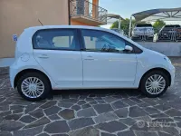 Usata VW up! move up! 65 CV (47 kW) 2023 Bianco Utilitaria