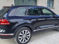 Usata VW Touareg 204 CV (150 kW) 2015 Nero SUV