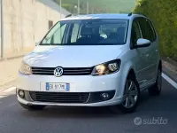 Usata VW Touran 105 CV (77 kW) 2011 Bianco Monovolume