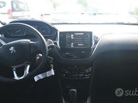 Usata Peugeot 208 82 CV (60 kW) 2013 Nero Utilitaria