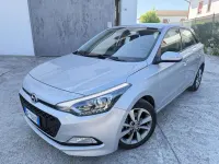 Usata Hyundai i20 75 CV (55 kW) 2019 Argento Utilitaria