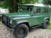 Usata Land Rover Defender 109 CV (80 kW) 2001 Verde SUV