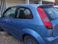 Usata Ford Fiesta 80 CV (58 kW) 2003 Blu Utilitaria